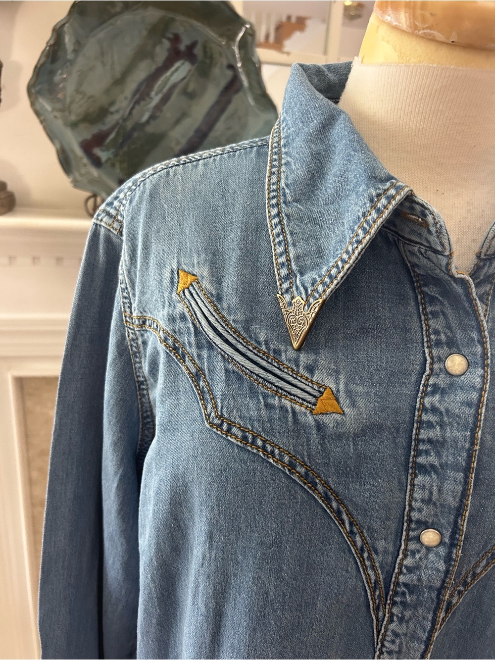 Wrangler X Lainey Light Blue Denim Western Snap-Front Shirt - Picture 3 of 13